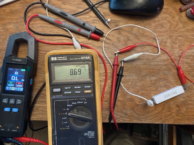 8Ω resistor check. 8.69Ω on the HP 974A
